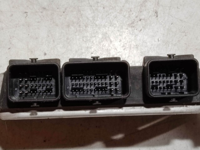 Peugeot 307 2000-2009 1,6 16v benzin motorvezérlő  Bosch 0261206943 , 9650346180