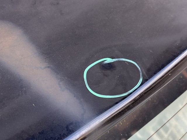 219064 Toyota Auris 5 ajtós E18 2012-2019 csomagtérajtó, a képen látható sérüléssel