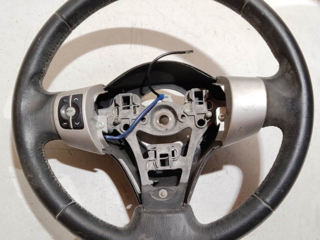 Toyota Yaris II. 2006-2011 2006-2011 Kormánykerék használt Fekete multikormányos bőr  