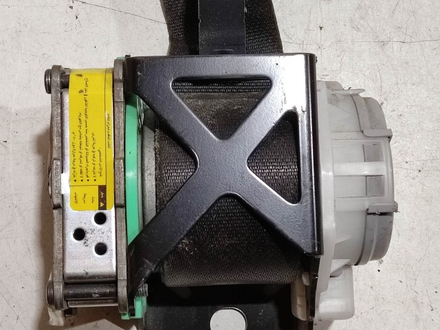 Toyota Yaris II. 2006-2011 bal első biztonsági öv 305563199FKA-AC