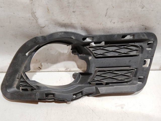 Volkswagen Tiguan 2007-2018 2007-2018 Ködlámpa keret,tartó használt Bal
