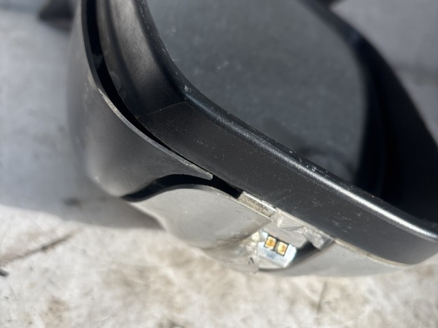 219051 Fiat Sedici 2006-2014 Tükör használt elektromos Jobb  7 a képen látható sérüléssel
