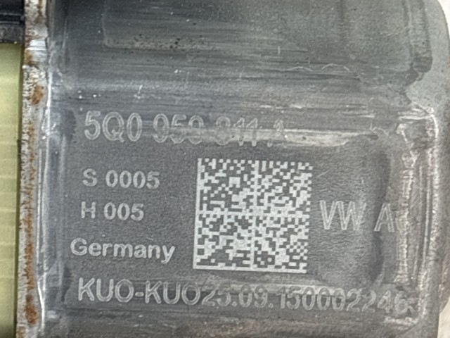 Seat Leon 5F 2012-2020 2012-2020 ablakemelő motor használt Bal hátsó 