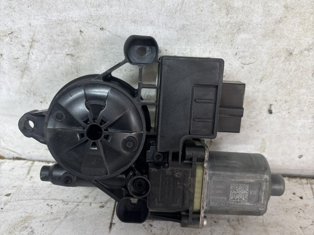 Seat Leon 5F 2012-2020 2012-2020 ablakemelő motor használt Bal hátsó 