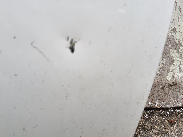 221051 Fiat 500 2007-2025, Abarth 500 csomagtérajtó, a képen látható sérüléssel