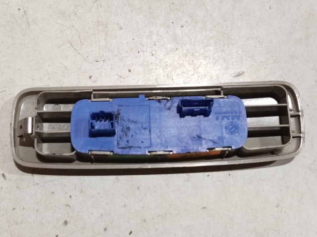 Alfa Romeo Mito 156085055 számú tető ablak kapcsoló