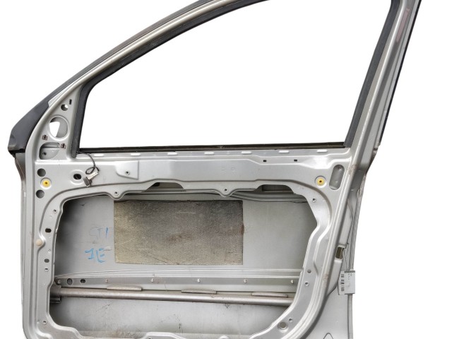 110052 Fiat Stilo 2001-2007 jobb első ajtó, a képen látható sérüléssel