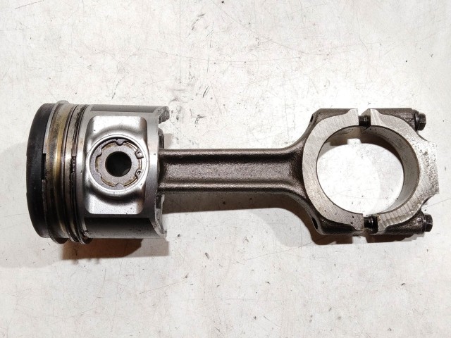 Fiat Stilo 1,9 8v Diesel dugattyú hajtókarral 192A8000
