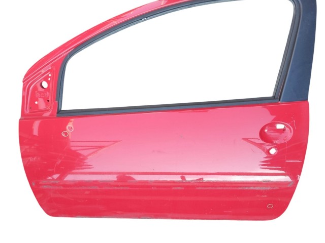121848 Citroen C1 2005-2014 3 ajtós bal oldali ajtó, a képen látható sérüléssel