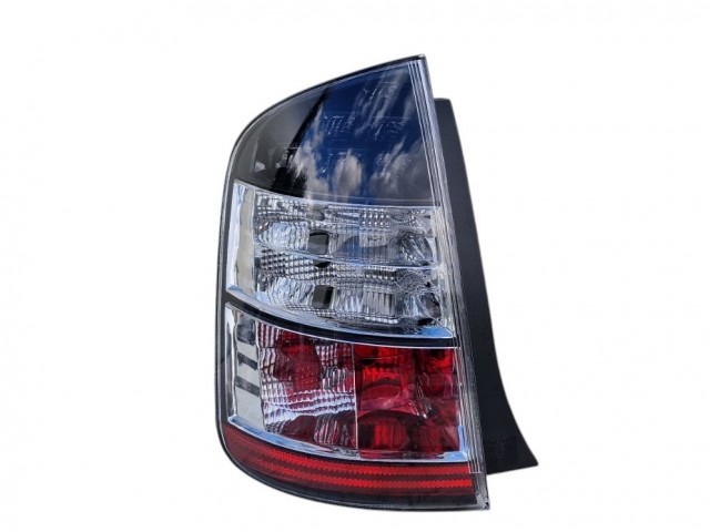 Toyota Prius 2003.04.01-2009.12.31 utángyártott új bal hátsó lámpa (LED-es) fekete h. DEPO