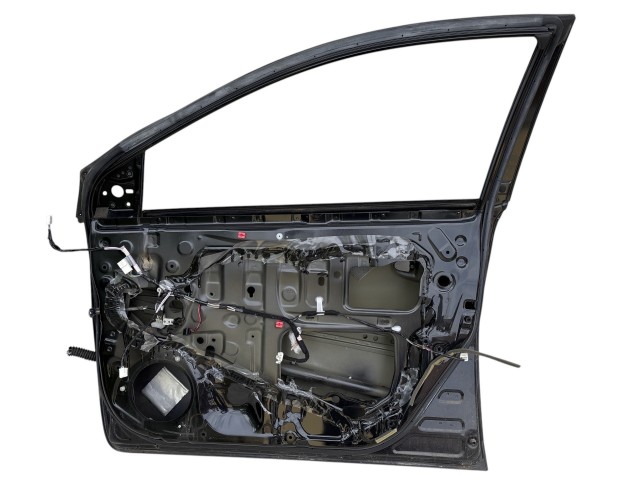 219043 Toyota Auris E18 2012-2019 jobb első ajtó, a képen látható sérüléssel