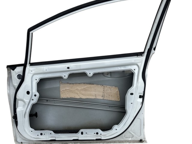 216679 Ford Fiesta 2008-2017 5 ajtós jobb első ajtó, a képen látható állapotban