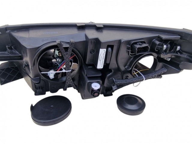 Citroen C4 II 2010.10.01-2014.12.01 utángyártott új jobb első fényszóró H1/H7 nappali f. (motorral) DEPO