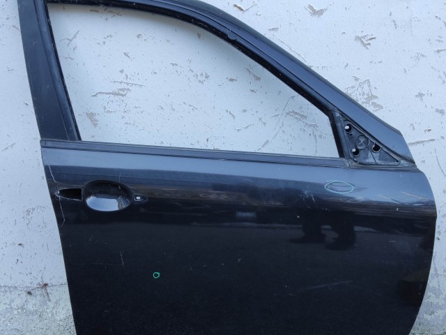 222446 Alfa Romeo 156 jobb első ajtó, a képen látható sérüléssel