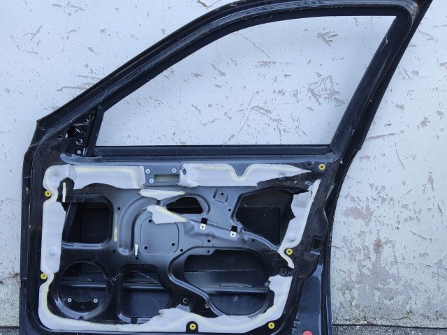 222446 Alfa Romeo 156 jobb első ajtó, a képen látható sérüléssel