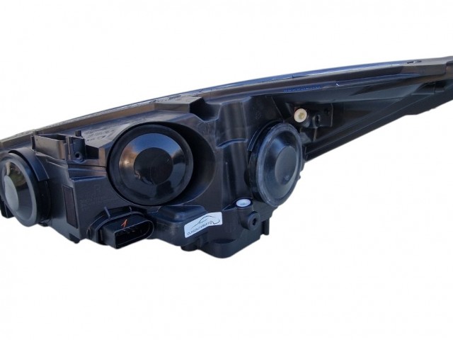 Ford Focus III. 2014.10.01-2018.04.09 utángyártott új jobb első fényszóró H1/H7+LED napp.f.  króm h. (motorral) DEPO