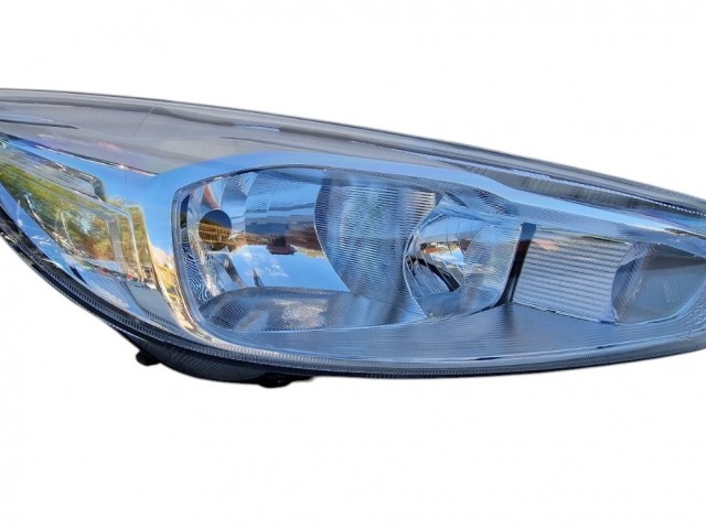 Ford Focus III. 2014.10.01-2018.04.09 utángyártott új jobb első fényszóró H1/H7+LED napp.f.  króm h. (motorral) DEPO