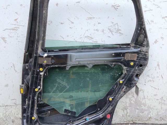 136429 Alfa Romeo 159 2005-2011 kombi jobb hátsó ajtó, a képen látható sérüléssel