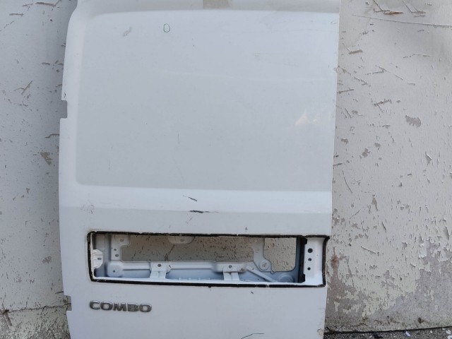 222490 Fiat Doblo 2009-2022, Opel Combo D bal hátsó raktérajtó, a képen látható sérüléssel