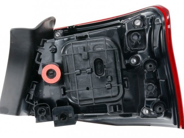 Audi A3 (8V1, 8VK,) 2012-2016 utángyártott új bal hátsó lámpa HELLA