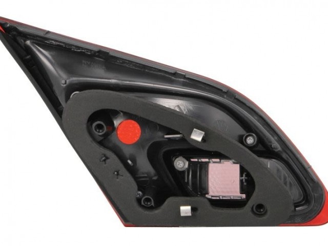 Opel Astra J 2009-2012 utángyártott új jobb hátsó belső lámpa sötét (5ajtós)