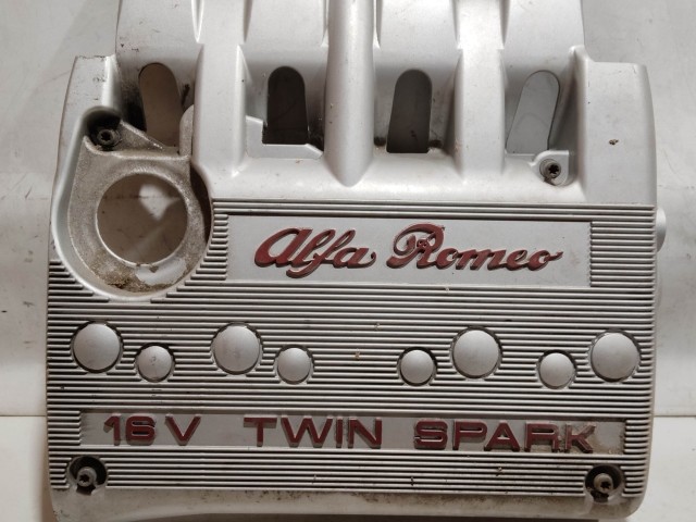 223018 Alfa Romeo 147, 156, GT benzines Ts motorburkolat