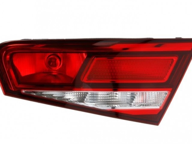 Audi A3 (8V1, 8VK,) 2012-2016 utángyártott új jobb hátsó belső lámpa Hella