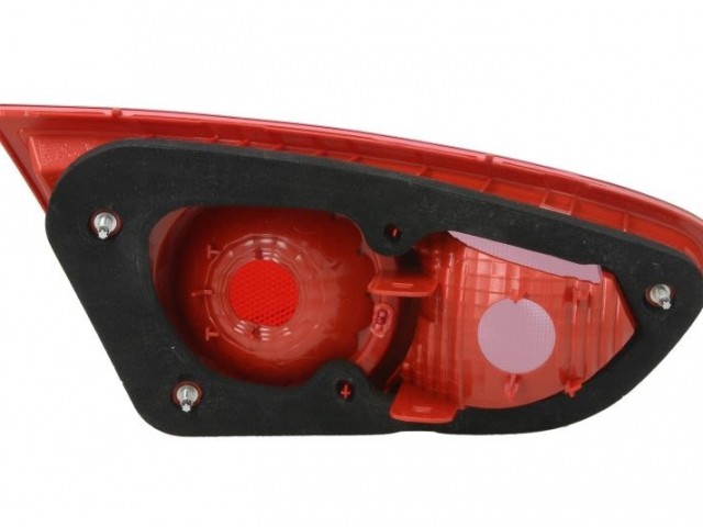 Seat Leon 2009-2012 utángyártott új jobb hátsó belső lámpa VALEO