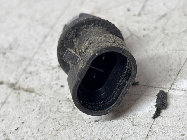 Alfa Romeo GT 2003-2010 2003-2010 Izzó foglalat használt