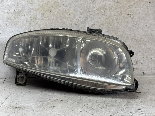 219333 Alfa Romeo GT 2003-2010 jobb első fényszóró