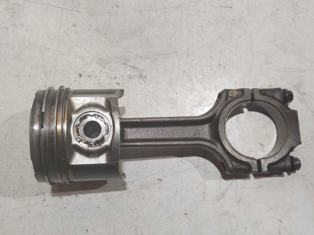 Alfa Romeo 159 1,9 16v Diesel dugattyú, hajtókarral