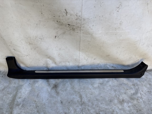 Alfa Romeo GT 2003-2010 2003-2010 Küszöb belső borítás használt Jobb első 
