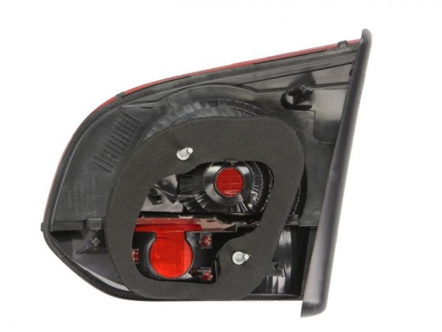 Volkswagen Golf VI. 2008-2012 utángyártott új bal hátsó belső lámpa füst (HELLA-tip.)