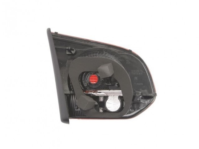 Volkswagen Golf VI. 2008-2012 utángyártott új jobb hátsó belső lámpa (VALEO-tip.)