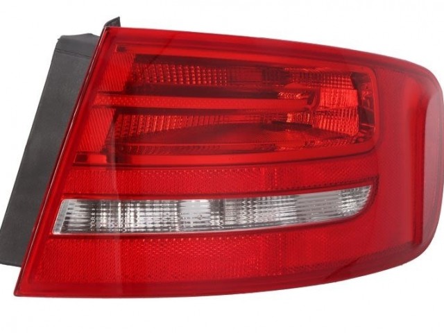 Audi A4 B8 2007-2015 utángyártott új jobb hátsó külső lámpa (Kombi)