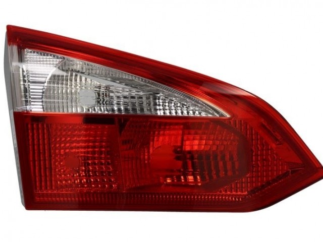 Ford Focus III. 2011-2014 utángyártott új bal hátsó belső lámpa (Kombi) TYC
