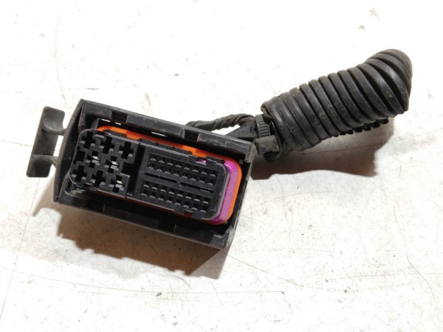 223218 Volkswagen Polo 9N 2001-2009 1,4 16v benzin motorvezérlő, elektromos csatlakozó 61600.663.06 , 036906034DD