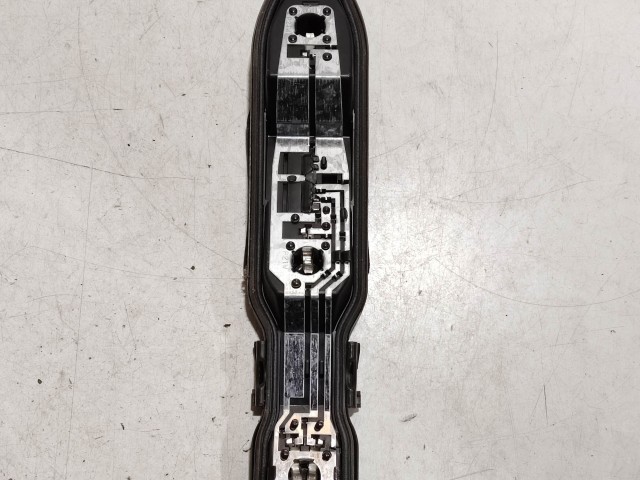 223255 Lancia Ypsilon II. 2003-2011 bal hátsó izzó foglalat 51786658