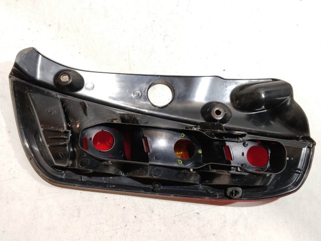 223256  Lancia Ypsilon 2003-2011 bal hátsó piros lámpa, izzófoglalat nélkül!!