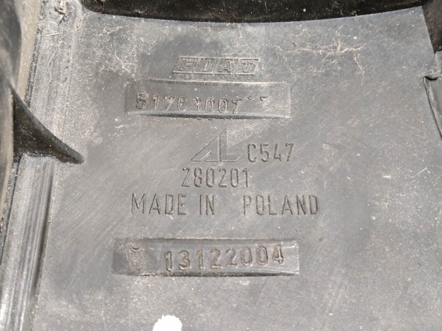 223327 Fiat Panda II. 2003-2012 bal hátsó lámpa, fekete házas