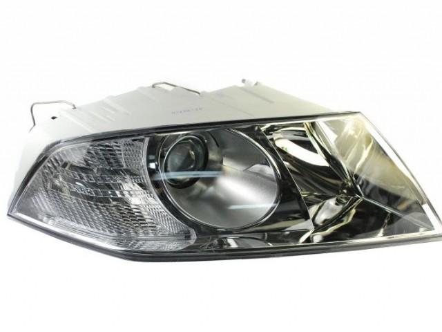 Skoda Octavia II. 2004-2008 utángyártott új jobb első fényszóró DE-H7/H1 motorral (projektor) DEPO