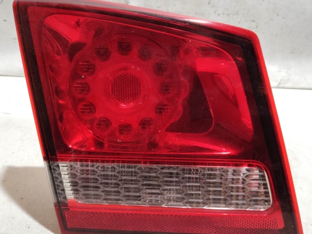 221533 Fiat Freemont 2011-2015 bal hátsó belső lámpa 68078517AE