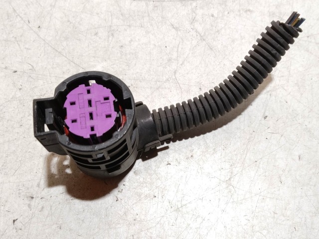 221536 Lancia Musa, Lancia Ypsilon fényszóró elektromos csatlakozó 51880730
