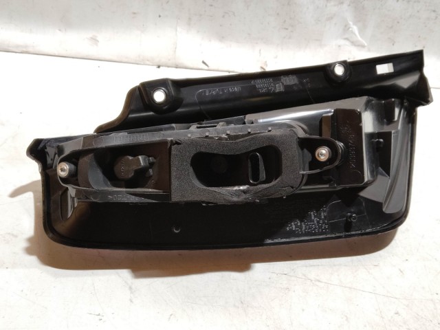 221542 Fiat Punto Evo jobb hátsó lámpa, ovál csatlakozós 51927094