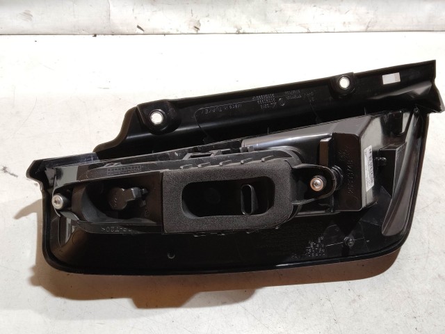 221543 Fiat Punto Evo jobb hátsó lámpa, ovál csatlakozós 51927094