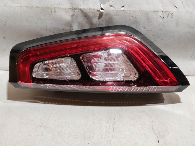 221543 Fiat Punto Evo jobb hátsó lámpa, ovál csatlakozós 51927094