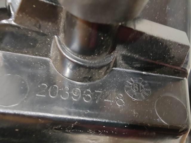 221553 Fiat Punto Evo jobb hátsó lámpa, ovál csatlakozós, a képen látható sérüléssel