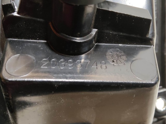 221555 Fiat Punto Evo jobb hátsó lámpa, ovál csatlakozós, a képen látható sérüléssel