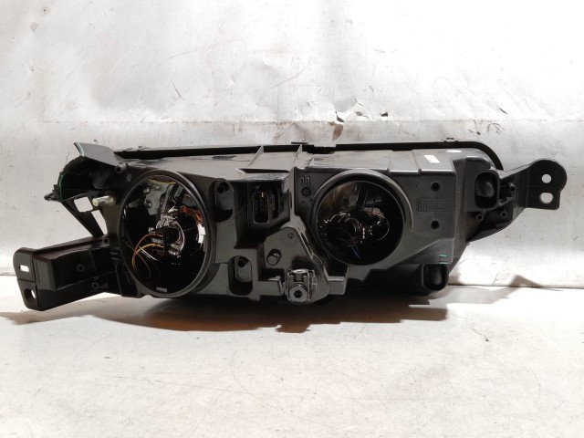 221580 Citroen C4 Picasso 2013-2016 bal első fényszóró, a képen látható sérüléssel, izzó takaró kupakok nélkül 